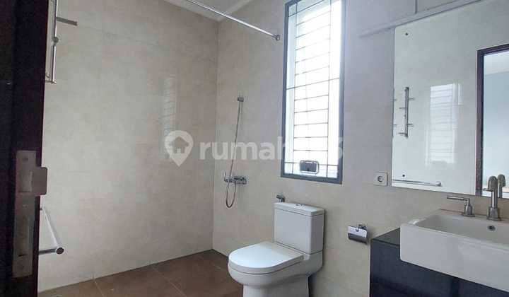 Dijual Rumah Mewah & Rapih Prmiere Park Modernland  2