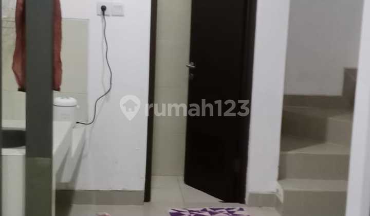 Dijual/Disewakan Rumah Malibu Village Semi Furnished 2