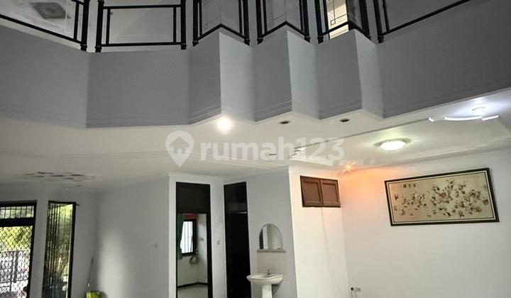 Rumah 2 Lantai Sutorejo Prima, Siap Huni 2