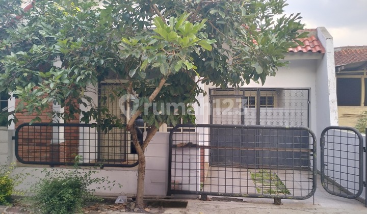 Rumah Dalam Komplek Strategis Cipadung Dekat Transmart & Kampus! Rumah Dalam Komplek Strategis Cipadung Dekat Transmart & Kampus!