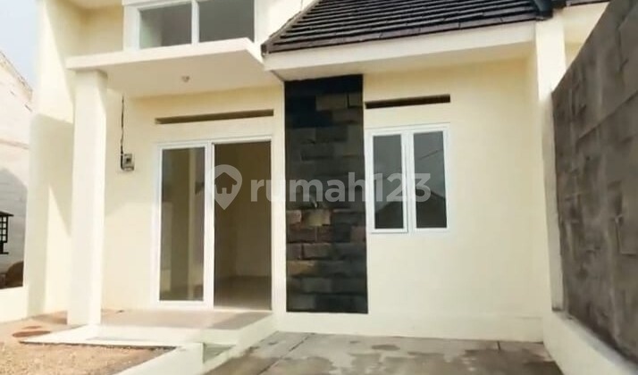 Rumah Strategis Dekat UNJANI & Tol Baros, Lingkungan Asri nyaman