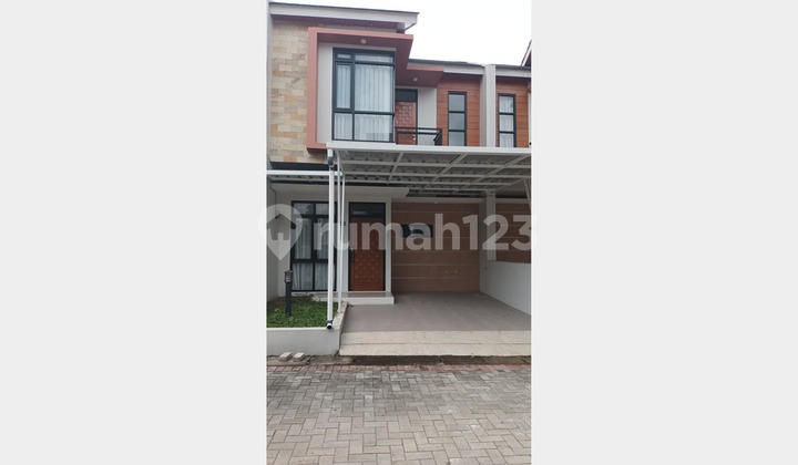 Rumah 2 Lantai Baru Cihanjuang Luxury Harga Promo dalam Cluster