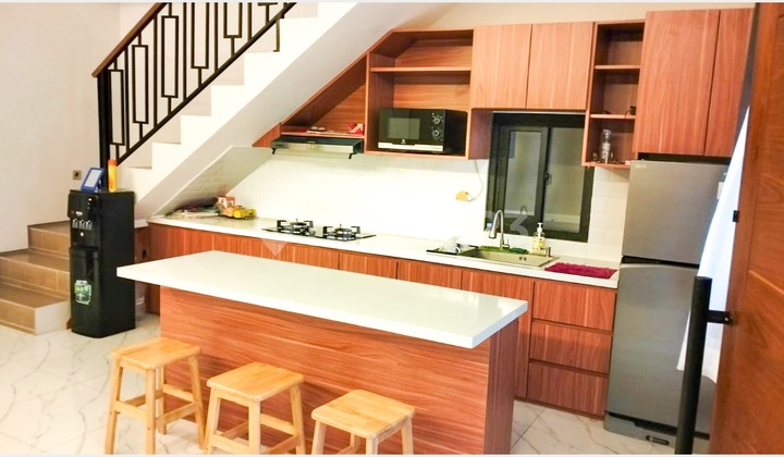 Dijual Rumah Cigadung Kaler – Sayap Dago, SHM, Akses Mudah