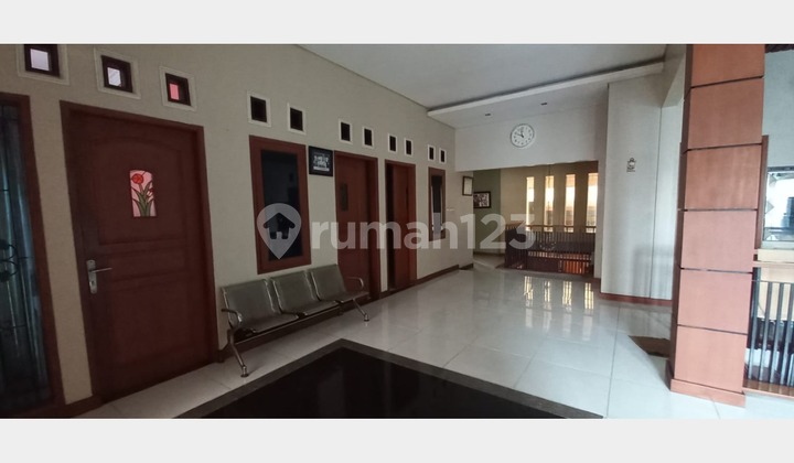 BU! Rumah Besar Tanah Luas 3 Lantai di Komplek Elit Bandung Timur 2