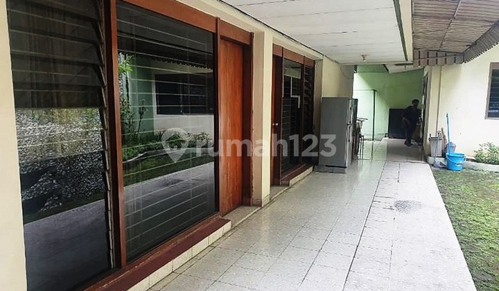 Rumah Lama 1,5 Dekat Kawasan Bisnis Burangrang 2
