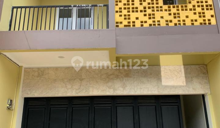 Ruko Dua Lantai di Arcamanik Cocok Untuk Usaha Ruko Dua Lantai di Arcamanik Cocok Untuk Usaha