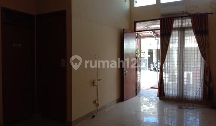 Minimalist House in Cherry Field Complex Buah Batu 2