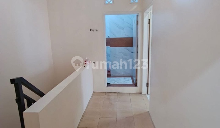 For Sale: 2-Story House in Cibaligo, Cihanjuang, West Bandung 2