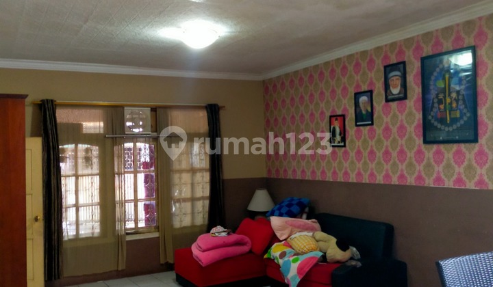 Main Road House Suitable for Business in Soreang, Bandung Regency 2