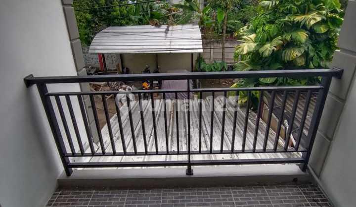 Rumah 2 Lantai Perumahan Asri dan Sejuk, Bandung Barat 2