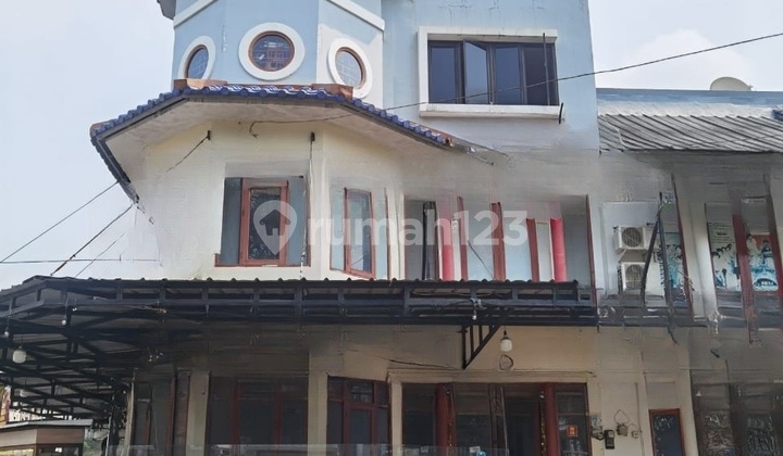 Strategic Location Shop House for Lease at Legenda Wisata Cibubur Strategic Location Shop House for Lease at Legenda Wisata Cibubur