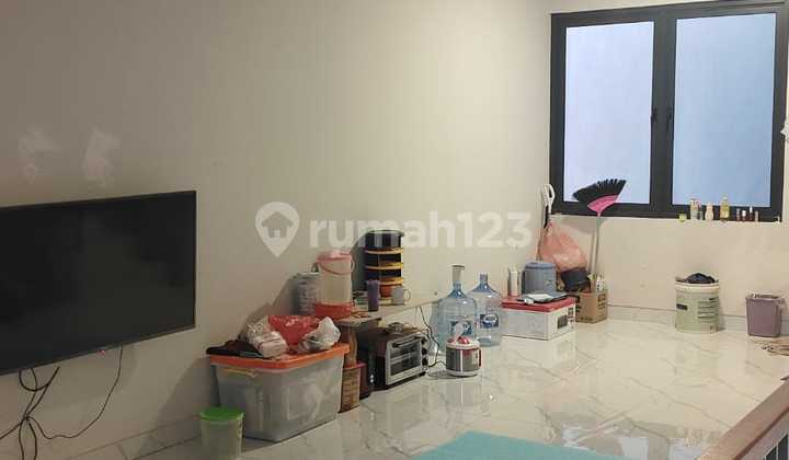 3-Story Shop House in a Strategic Location in the Commercial Area of Cibubur Tourism City 2