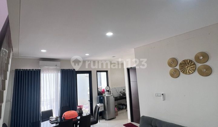 Rumah Minimalis di Perumahan Modern Cibubur Cbd 2