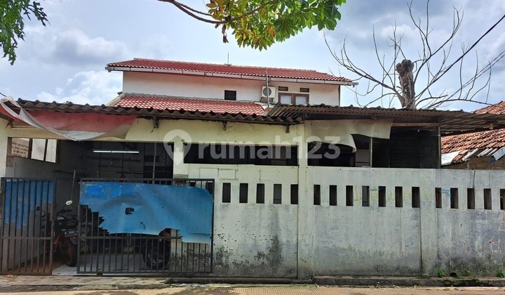 Dijual Tempat Usaha Lokasi Strategis di Jakasetia Bekasi