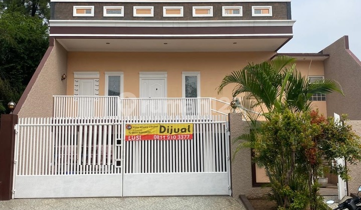 Rumah Second Boulevard Kota Wisata Cibubur
