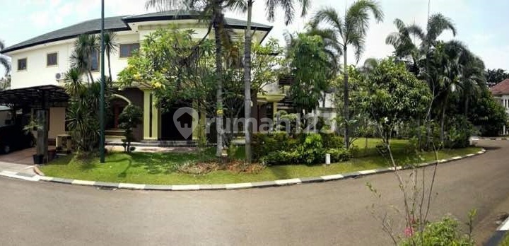 Rumah Hook Cantik di Kota Wisata Cibubur