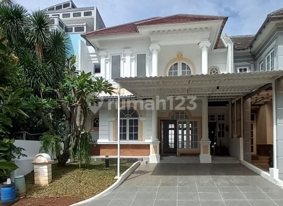 Rumah Klasik Cantik di Legenda Wisata Cibubur