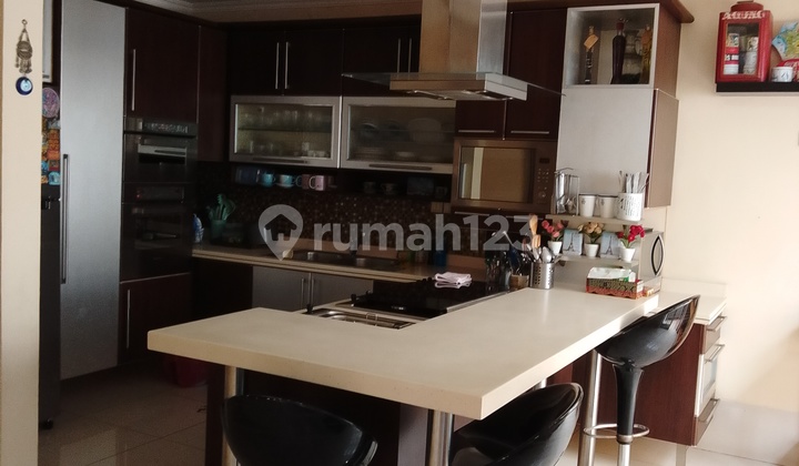 White House Boulevard Legenda Wisata, Cibubur White House Boulevard Legenda Wisata, Cibubur