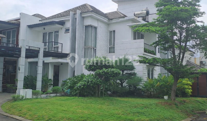 Rumah Hook Cantik di Kota Wisata Cibubur