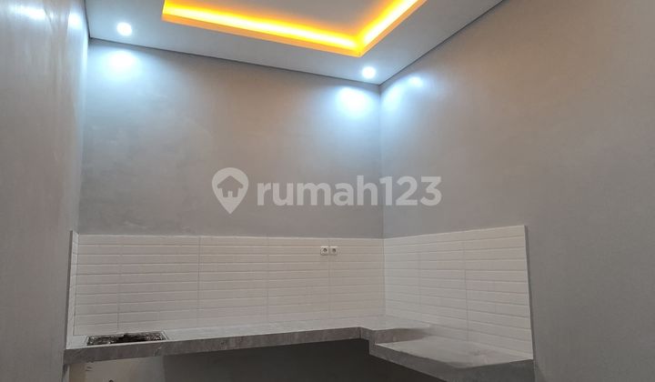 Dekat Pakuwon City. Rumah Baru 2 Lantai Dian Regency 2