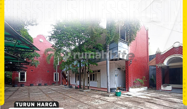 Kost Tengah Kota Solo, halaman Luas di Badran Purwosari Kost Tengah Kota Solo, halaman Luas di Badran Purwosari