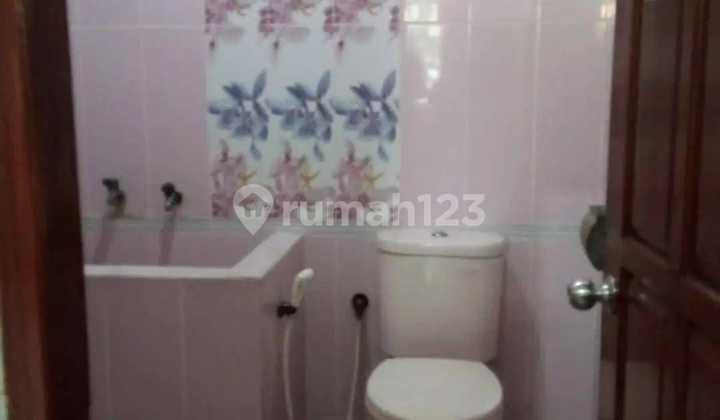 Dijual Rumah Megah Berkanopi Penuh dengan Muka Lebar di Sondakan Laweyan 2