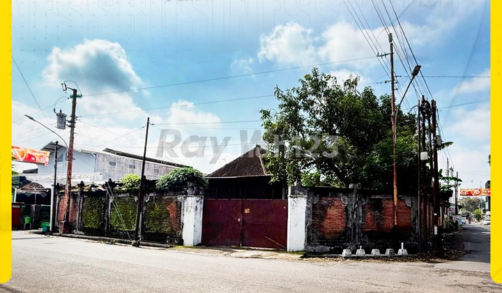Dijual Rumah Megah Posisi Hook dengan Tanah Super Luas di Panularan Laweyan Dijual Rumah Megah Posisi Hook dengan Tanah Super Luas di Panularan Laweyan