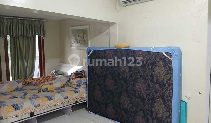 Di Jual Rumah di Jl. Kapt. Pattimura, Serengan 2