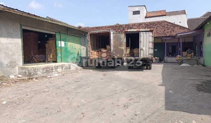 Spacious Strategic Warehouse with Container Access in Joho, Mojolaban, Sukoharjo
