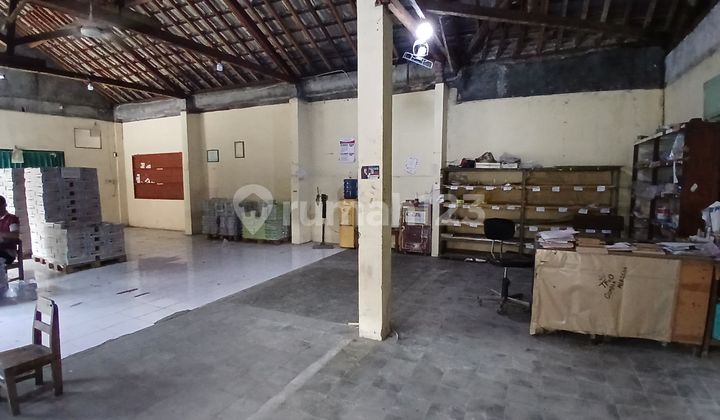 Container Access Warehouse on Jl. Sidoluhur, Cemani, Grogol, Sukoharjo Container Access Warehouse on Jl. Sidoluhur, Cemani, Grogol, Sukoharjo