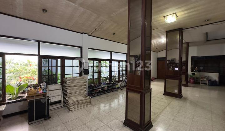 2.5-Story Luxury House in Kratonan, Serengan, Solo 2