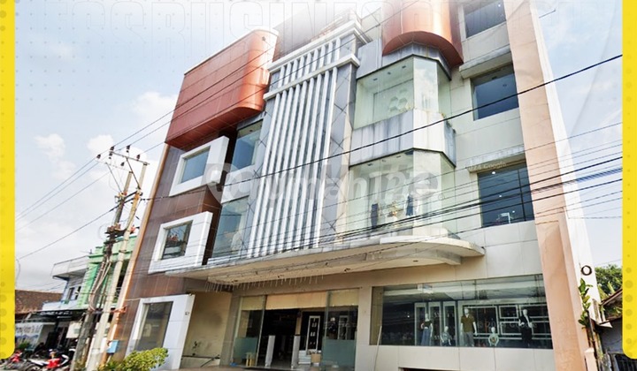For Sale: 4.5-Story Building in Palur, Suitable for Office/Bank Use