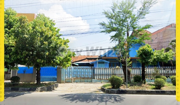 Rumah di Jl. Ir. Sutami, Jebres - Cocok Buat Usaha & Tinggal! 