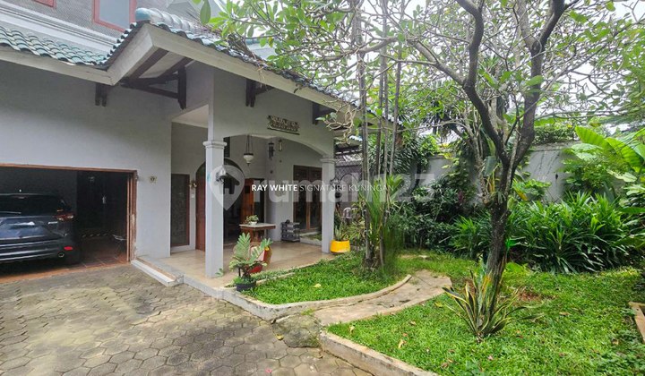 Rumah Siap Huni dengan tanah yang Luas di Lebak Bulus 2