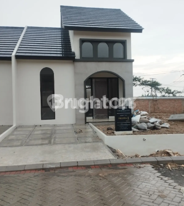 Hunian dengan Taman Tematik Eropa Hunian dengan Taman Tematik Eropa