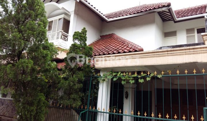 Rumah 2 lantai Asri dan luas di Puri Hapsara Bogor Rumah 2 lantai Asri dan luas di Puri Hapsara Bogor