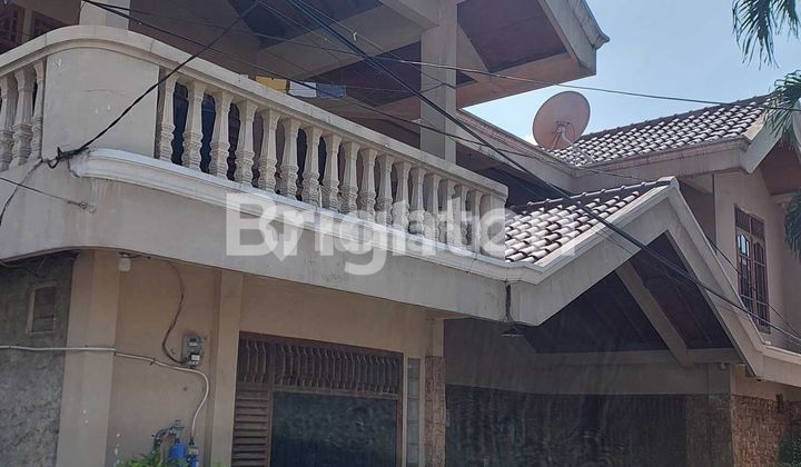 Rumah Klasik, luas dan terawat