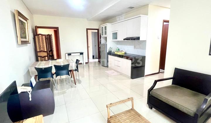 Thamrin Residences 3 Kamar Tidur Semi Furnished