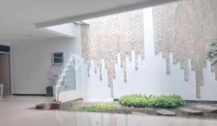 For Sale Ready-to-Occupy House in East Kertajaya Indah 2