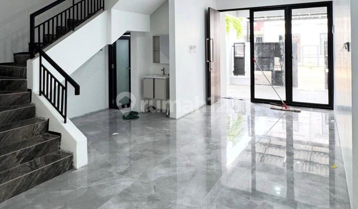 Rumah Minimalis Modern Dharmahusada Mas Surabaya 2