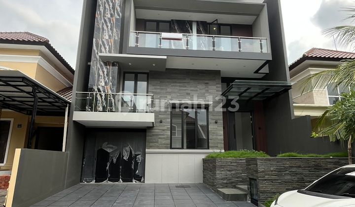 Citraland Dekat Merlion Fullerton Split Level 2.5Lantai Surabaya Barat