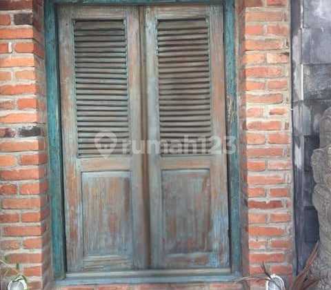 Turun Harga!!! Rumah 3 Lantai 6 Kamar Tidur