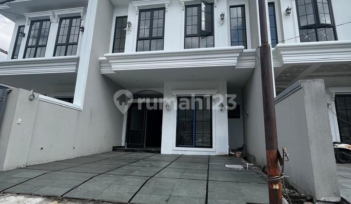 American Modern New Gress With Attic Mulyorejo East Surabaya 2