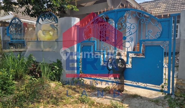 Rumah Bagus Unfurnished SHM Cemorokandang, Malang 1