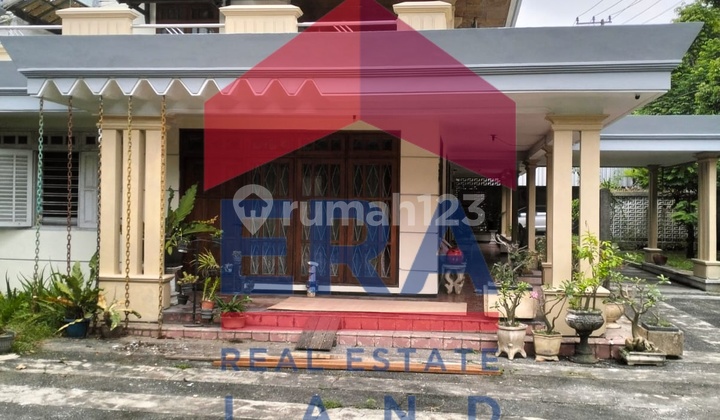 Nice House Unfurnished Freehold Certificate Klojen, Malang
