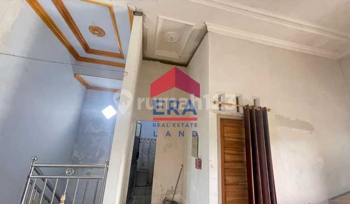 Rumah, 2 Lantai, SHM, di Kepanjen