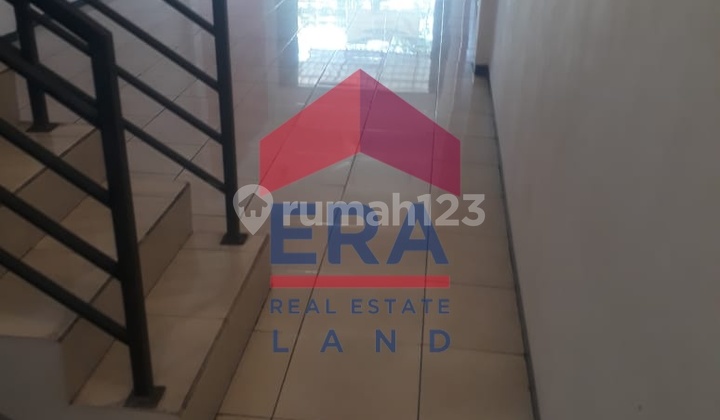 Shop House, 2 Floors, Freehold Title, in Sulfat