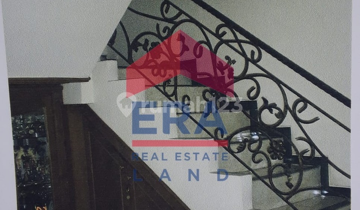 Rumah Bagus Unfurnished SHM Surabaya Kota, Surabaya 2