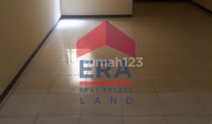 Shop House, 2 Floors, Freehold Title, in Sulfat 2