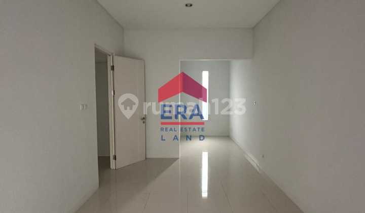 Rumah, 2 Lantai, SHM, di Mojolangu 2